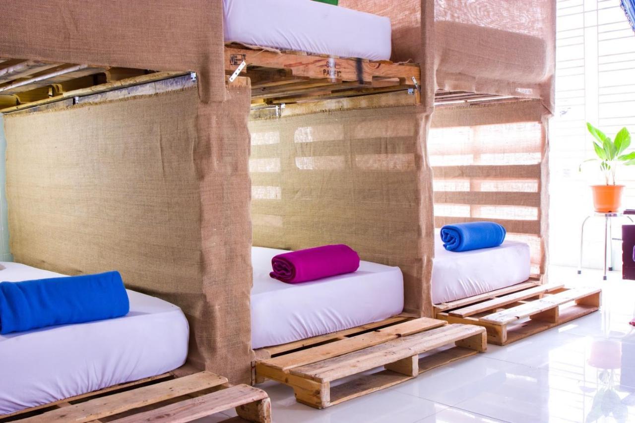 Dablend Hostel Хошимин Экстерьер фото